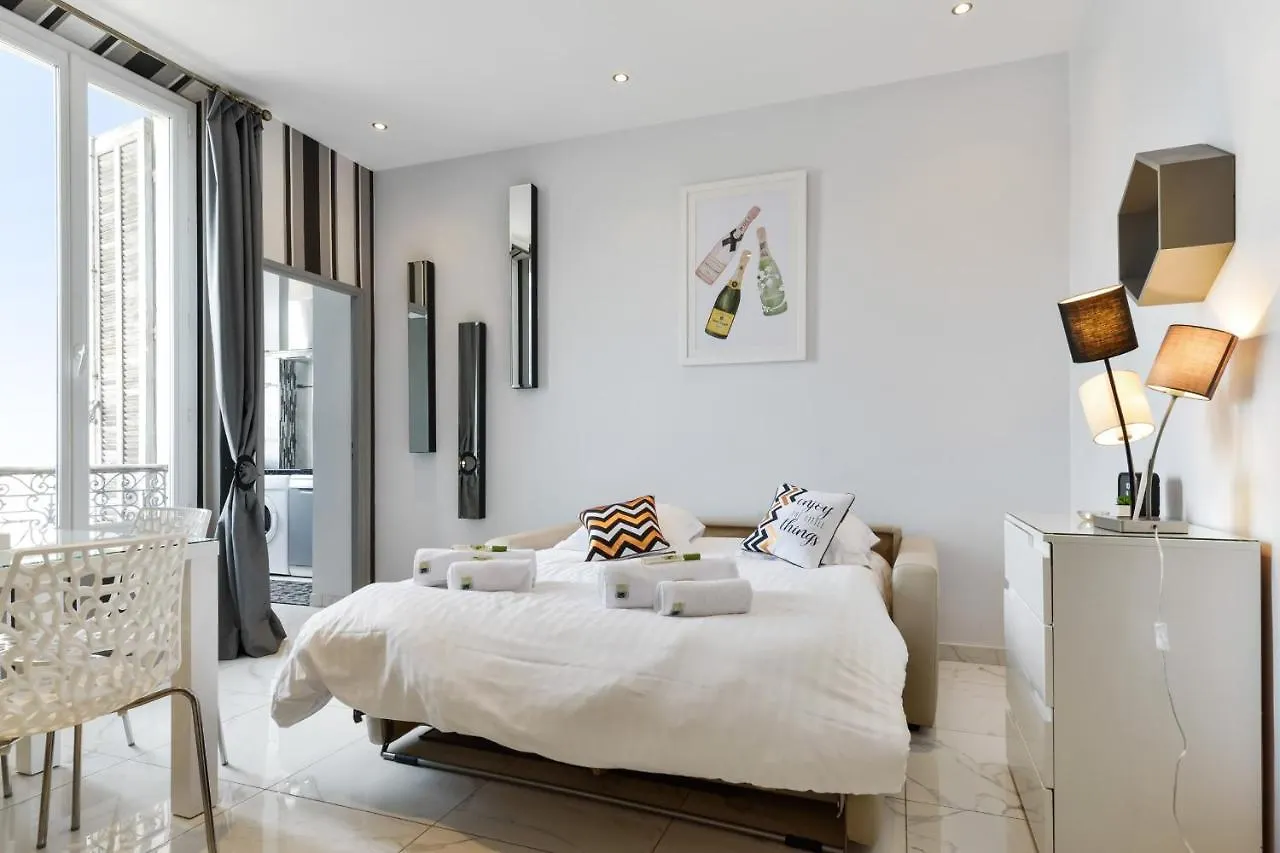 Apartment Imoogroom - Modern - City Center - Ac - 9 Min From The Palais Cannes